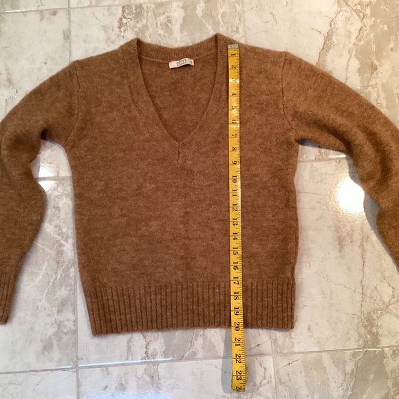 AYR The Cutie BB Sweater in Camel Size XS - Picture 4 of 7
